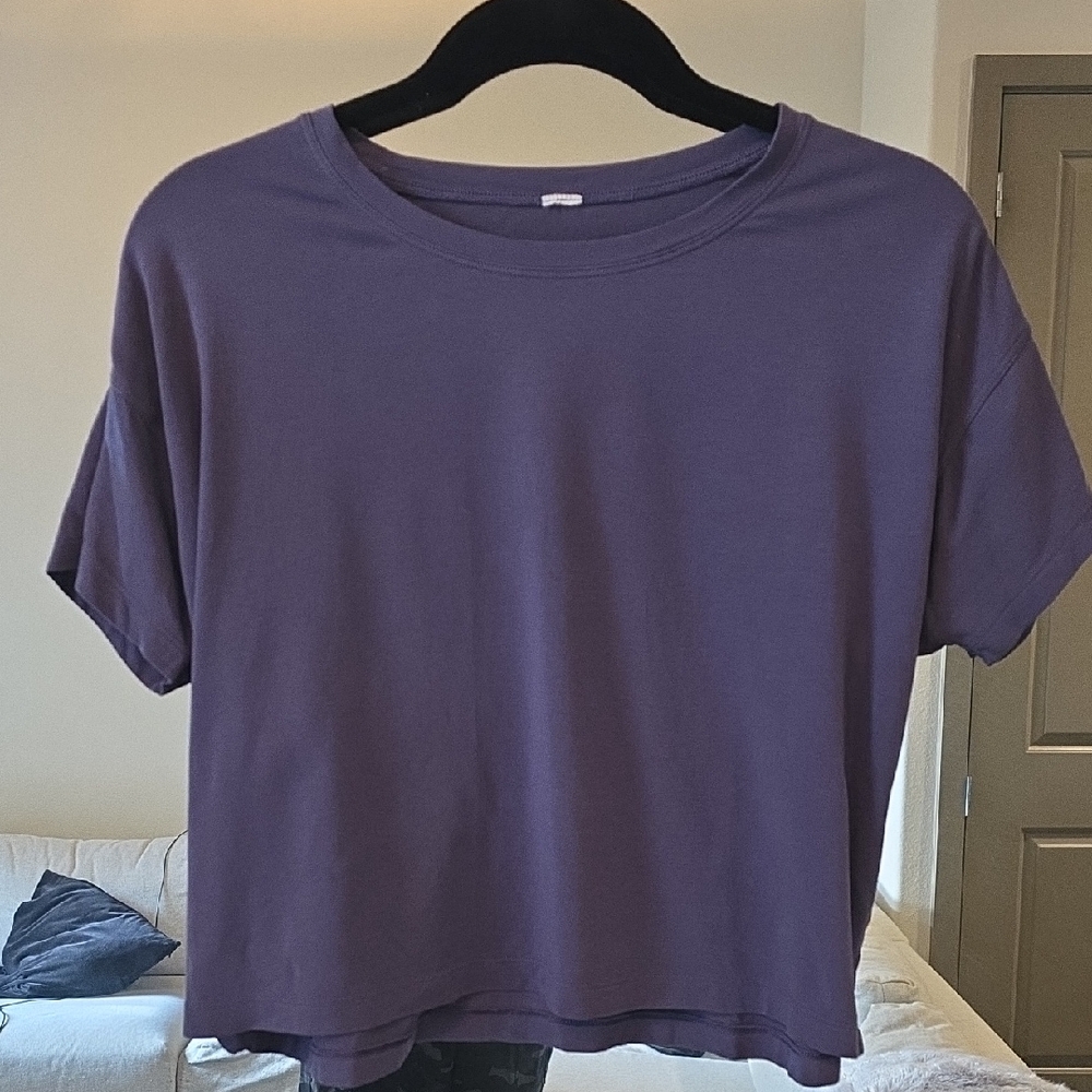 Lululemon Women's Eggplant Purple Crop Top